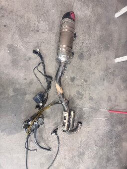 Motor Yamaha yzf 250 - 5