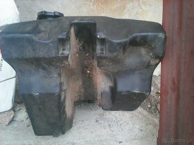 Díly z Yamahy a BMW - 5