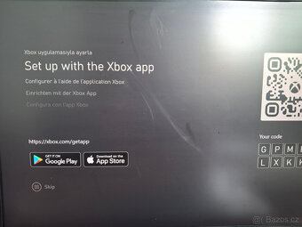 Xbox One S - 1TB, gamepad + NFS Heat a LEGO City: Undercover - 5