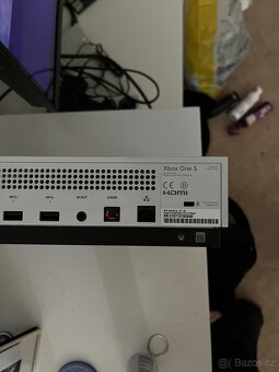 Xbox Oné S - 5