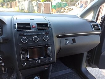 Volkswagen Touran 2.0 Tdi - 5