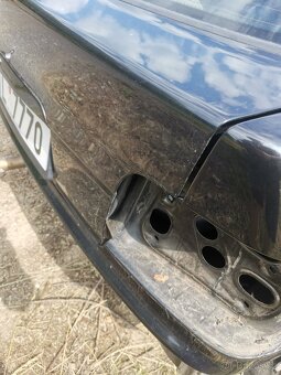 BMW E36 compact kufr - 5