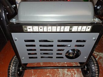 Elektrocentrála 7,1kW nepouzita - 5