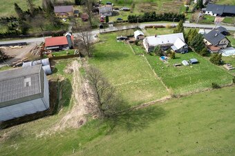 Stavební pozemek na prodej - 5