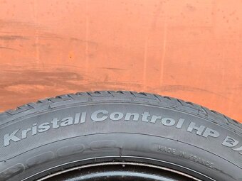 Zimní Dunlop a Fulda 205/60/16 + disky - 5