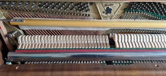 Piano August Förster chippendale - Petrof - 3 ped REZERVACE - 5