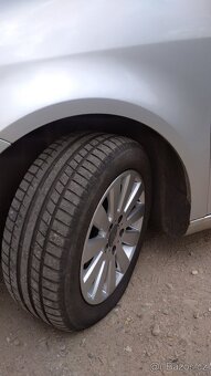 VW Touran 1.9.TDI 2008 - 5
