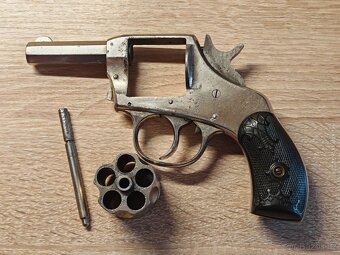 Historický revolver American Bull Dog cal.38 CF - 5