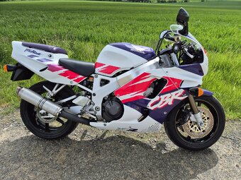 Honda CBR 900 SC28 - 5
