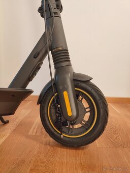 Elektrokoloběžka Segway Ninebot G2 Max, jak nová, 35-40 km/h - 5