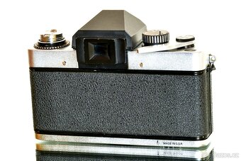 Exakta RTL1000 + CZJ 2,8/50mm + 4/200mm + brašna - 5