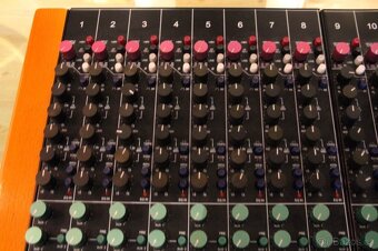 Toft Audio ATB24 24kanálový mixér Stuido - 5