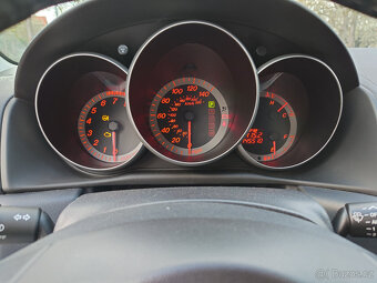 Mazda 3 Hatchback 2006 Perfektní Kombinace Stylu a Komfortu - 5