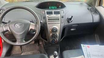 Toyota Yaris - 5