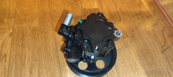 Servo čerpadlo pro posilovač řízení Audi A4 - 8E0145153J - 5