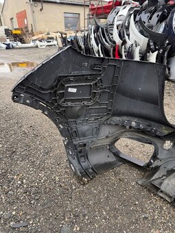 Prodám zadní nárazník Porsche Cayenne II facelift - 5