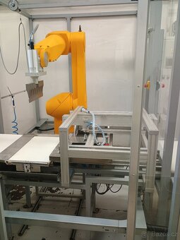 Universální robot Stäubli - 5