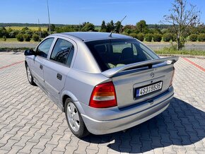 Opel Astra 1.6 - 5