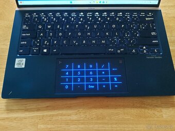 Notebook Asus Zenbook UX433, i5 4x jádro, 512GB SSD, Win11 - 5