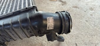 Prodám intercooler se snímačem tlaku, passat b5 - 5