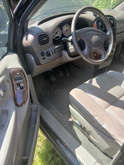 Chrysler grand voyager - 5