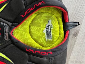Prodám hokejovou výstroj Bauer - 5