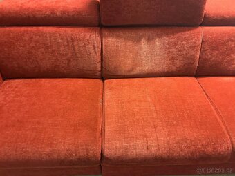 Velká rohová rozkládací sedačka pro 5 lidí + úložný prostor - 5