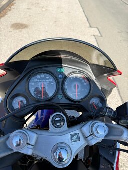 Honda CBR 125R – Červeno modro bílá edice - SLEVA - 5