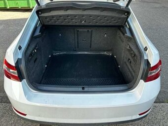 Skoda Superb 2.0 TDi - 5