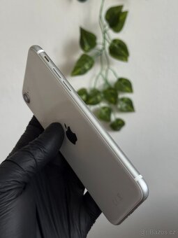 iPhone SE (2020) 64GB bílý - 5
