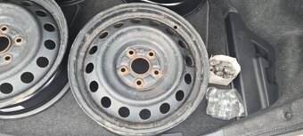 Prodám Toyota originální plechové disky 5x114,3 R16 - 5