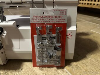 Šicí stroj coverlock/overlock Merrylock MK 4075 - 5