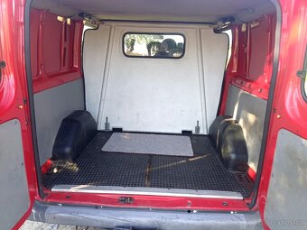 Ford transit 260S 2.0 TDDi 73 kW rv 2002 - 5