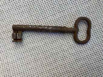 Zámek dveřní starožitný s klíčem - 5