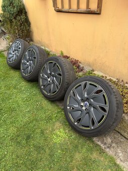 Originál ALU Volvo Ailos 18" 5x108 - V40, V50 - 5
