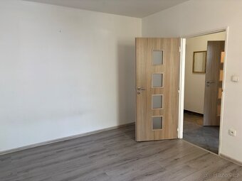 Pronájem bytu o velikosti 38 m2 1+1 Rumburk, Lužické nám. - 5