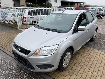 Ford Focus 1,6 - 5
