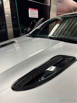 Jaguár XFR - 5
