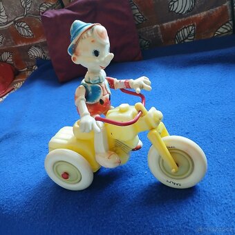 Pinocchio na motorce - 5