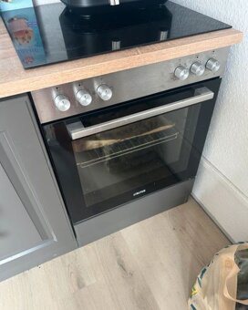 Nová šedá kuchyňská linka se spotřebiči,5648 - 5