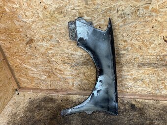 PRAVÝ PŘEDNÍ BLATNÍK VW PASSAT B6 LC9X - 5