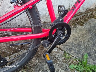 DÍVČÍ KOLO Specialized Hotrock - 5