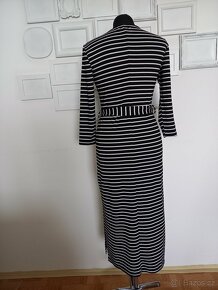 Maxi černé pruhované šaty - 5