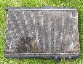 Peugeot 206 r. 2000 bílý 5dv. - díly - 5