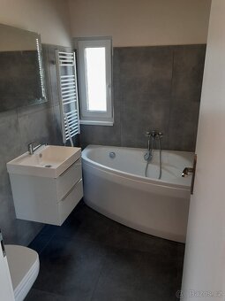 Včetně kuchyně 2+kk,komora,koupelna s wc - 5