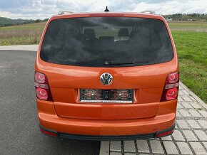 Volkswagen Touran Cross 1.9 TDI, 7 míst - 5