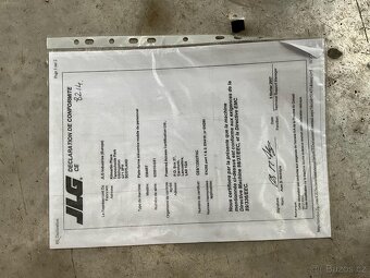 TERÉNNÍ NŮŽKOVÁ PLOŠINA JLG 3394 RT - 5