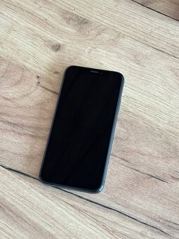 iPhone X Černý - 64GB (Nová baterie) - 5