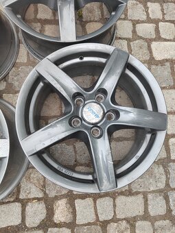 Prodám alu 17 Alutec Germany 5x120 ET 55 Transporter T5 T6 - 5