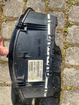 Predám prístrojovú dosku/budíky FIAT Stilo/Grande Punto - 5